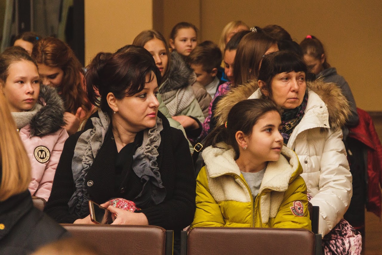 Презентація першого видання книги Станіслава Пагачевського у Колонному залі Каразінського університету